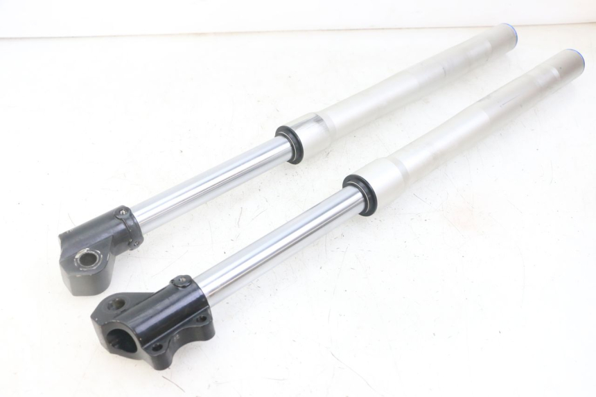 photo de TUBO DE HORQUILLA APOLLO RXF 125