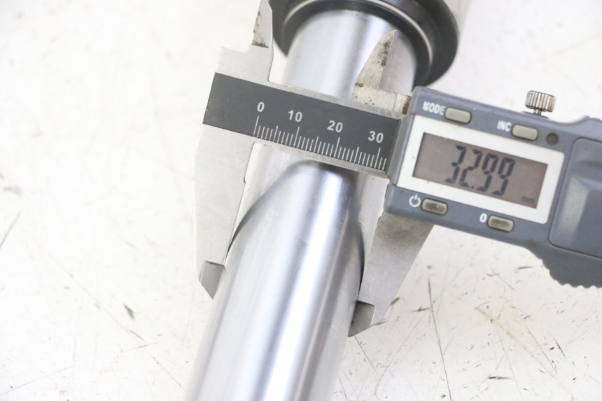 photo de TUBO DE HORQUILLA APOLLO RXF 125