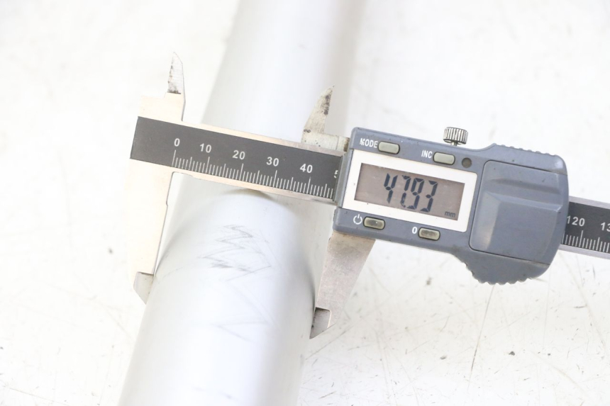 photo de TUBO DE HORQUILLA APOLLO RXF 125