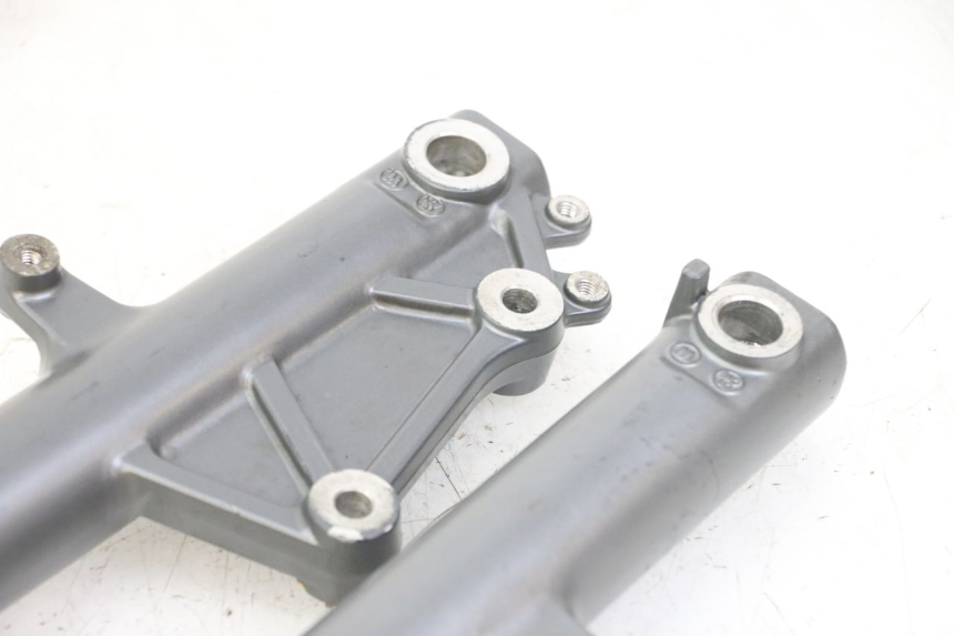 photo de TUBO DE HORQUILLA APRILIA SXR 50 (2021 - 2023)