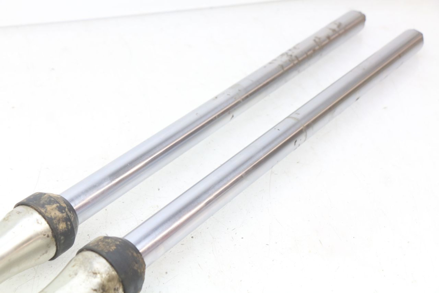 photo de TUBO DE HORQUILLA YAMAHA YZ 80 (1982 - 1983)
