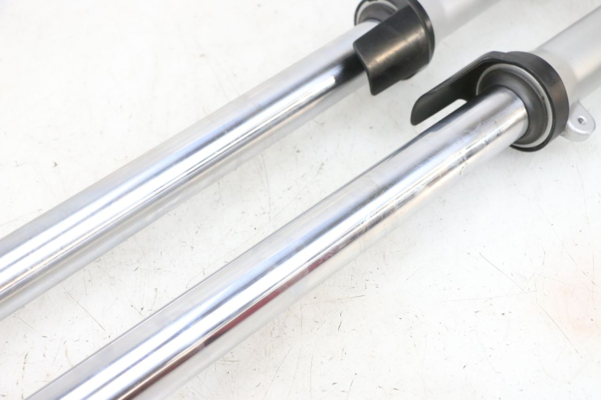 photo de BOTELLA HORQUILLA  KAWASAKI ZR 7 750 (1999 - 2001) - Otra vista del artículo