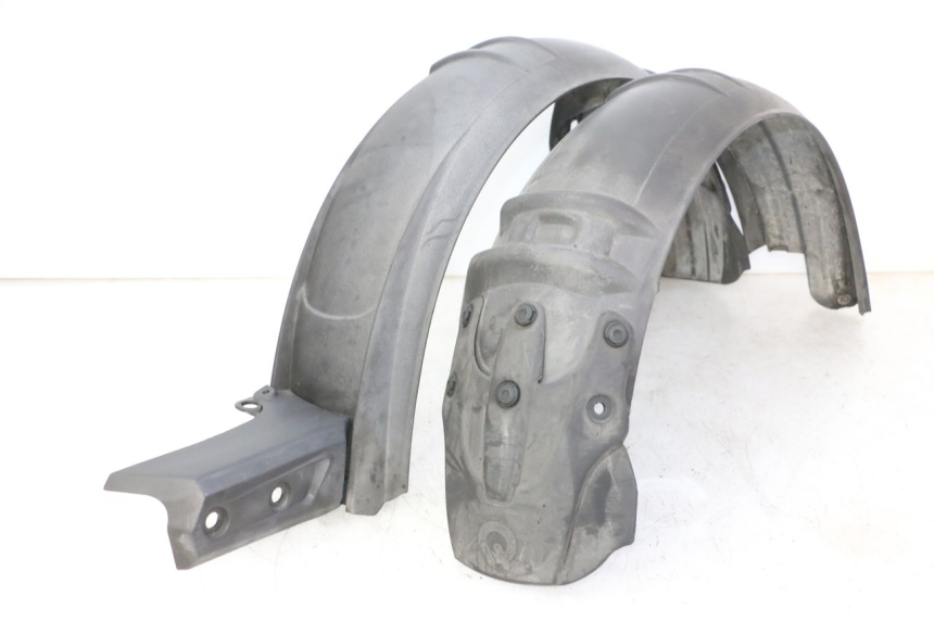 photo de GUARDABARROS TRASERO QUADRO 4 4D 350 (2015 - 2018)