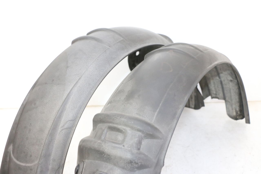 photo de GUARDABARROS TRASERO QUADRO 4 4D 350 (2015 - 2018)