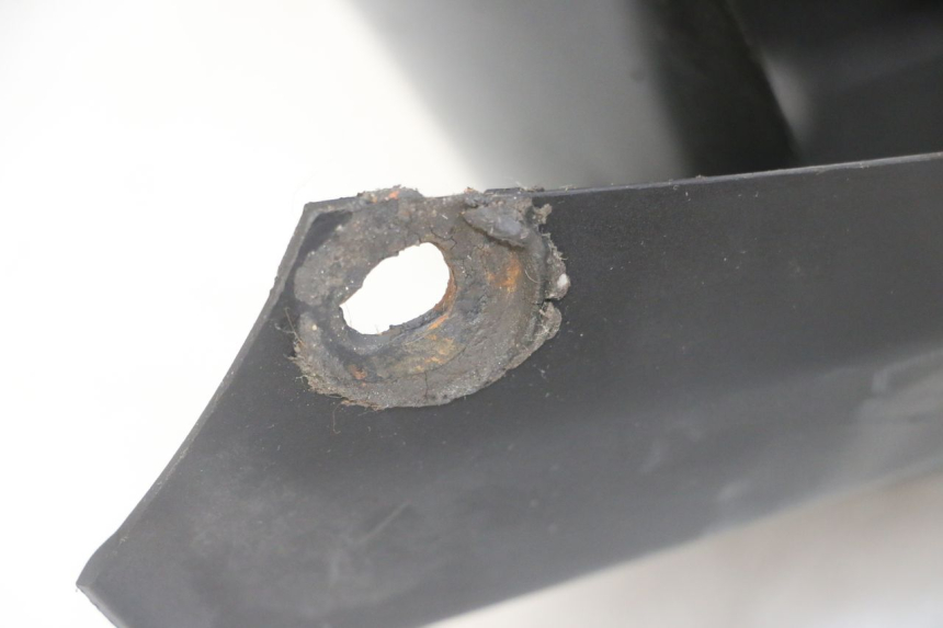 photo de GUARDABARROS TRASERO PEUGEOT JET FORCE CARBU 50 (2003 - 2016)