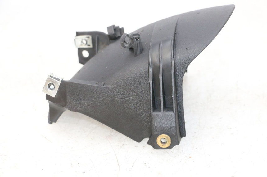 photo de GUARDABARROS TRASERO PIAGGIO MP3 HPE 300 (2019 - 2026) - Primer plano técnico