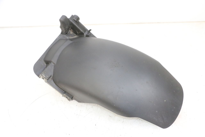 photo de GUARDABARROS TRASERO PIAGGIO MP3 500 (2016 - 2018) - Primer plano técnico