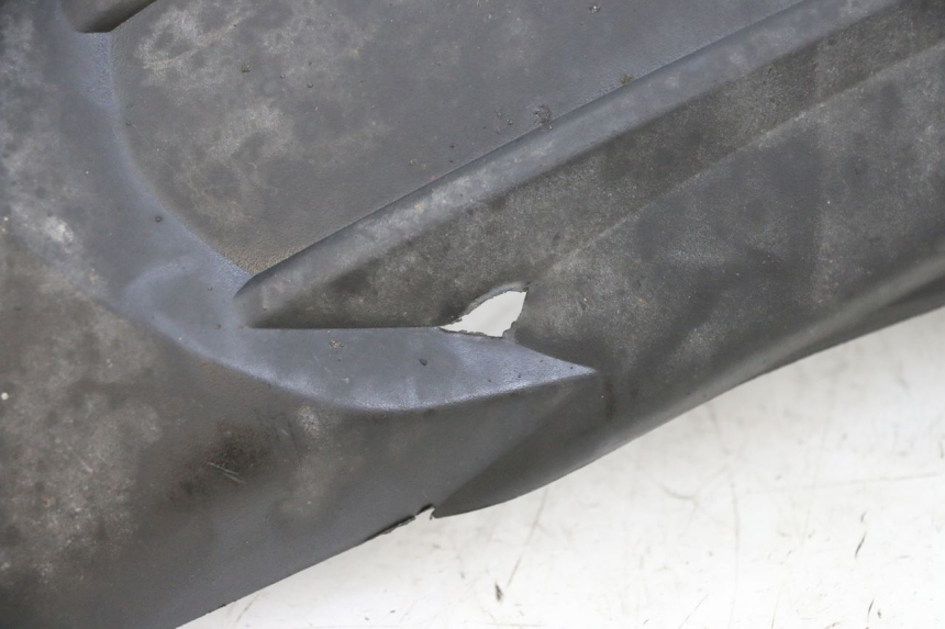 photo de GUARDABARROS TRASERO PEUGEOT SPEEDFIGHT 4 4T EFI 50 (2021 - 2025) - Detalles de los puntos de fijación