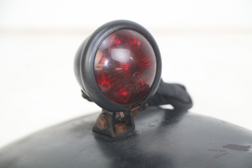 photo de GUARDABARROS TRASERO DAELIM VL DAYSTAR 125 (2000 - 2011) - Detalles de los puntos de fijación