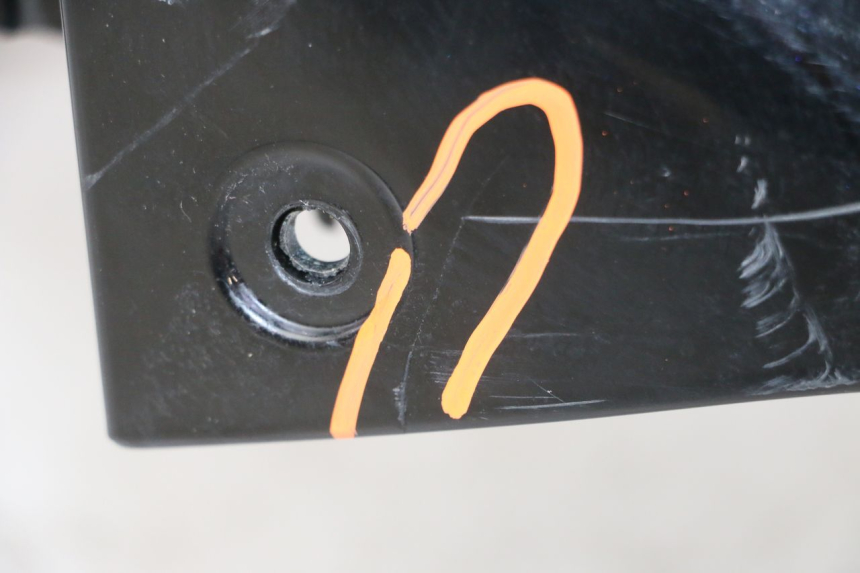 photo de GUARDABARROS DELANTERO SUZUKI BURGMAN 125 (2007 - 2014)