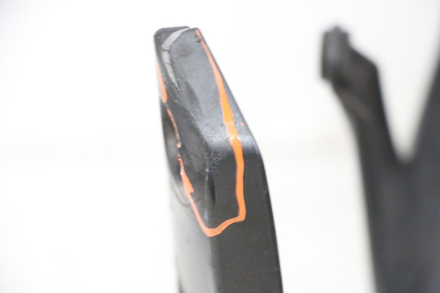 photo de GUARDABARROS DELANTERO SUZUKI GSR 750 (2011 - 2017)