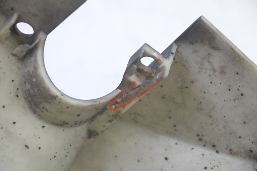 photo de GUARDABARROS DELANTERO PEUGEOT KISBEE 4T 50 (2018 - 2022) - Características distintivas