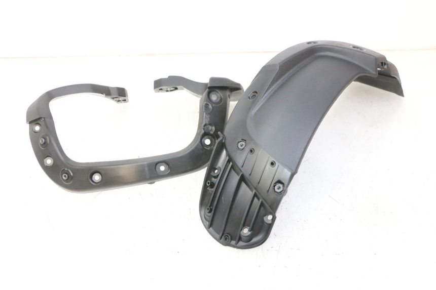 photo de GUARDABARROS DELANTERO PIAGGIO MP3 HPE 310 (2024 - 2025)