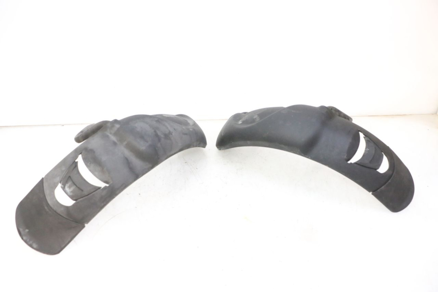 photo de GUARDABARROS DELANTERO PIAGGIO MP3 500 (2011 - 2015)