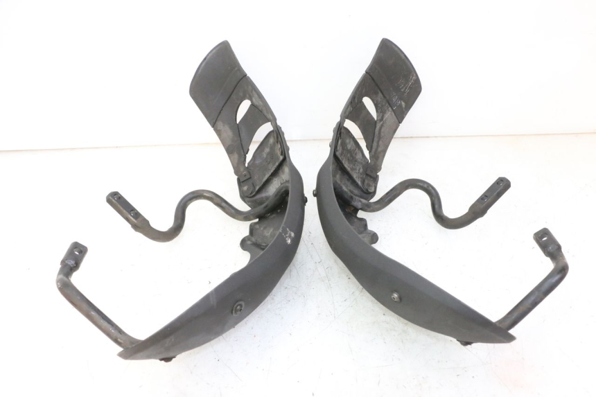 photo de GUARDABARROS DELANTERO PIAGGIO MP3 125 (2006 - 2014)