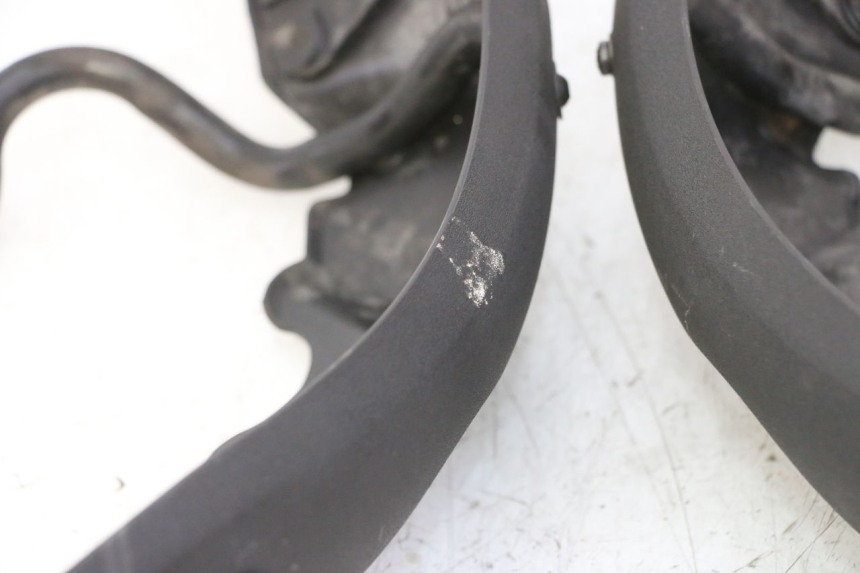 photo de GUARDABARROS DELANTERO PIAGGIO MP3 125 (2006 - 2014)