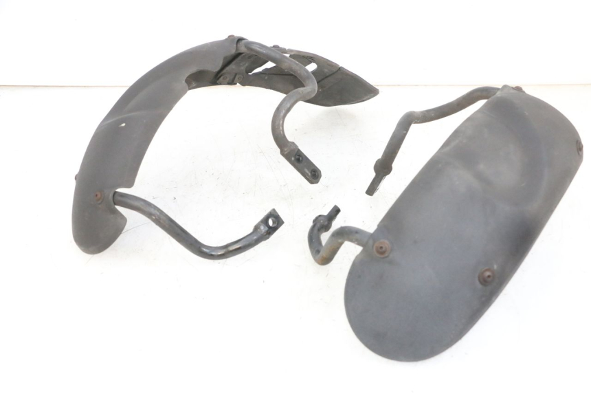 photo de GUARDABARROS DELANTERO PIAGGIO MP3 125 (2006 - 2014)