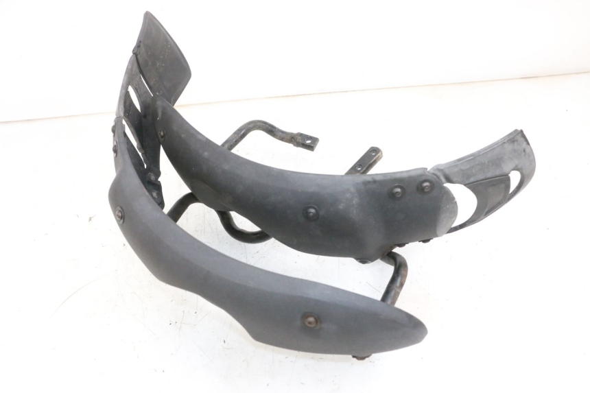 photo de GUARDABARROS DELANTERO PIAGGIO MP3 RL 250 (2007 - 2010) - Detalle de la pieza