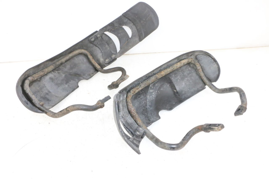 photo de GUARDABARROS DELANTERO PIAGGIO MP3 RL 250 (2007 - 2010) - Zoom estado de uso