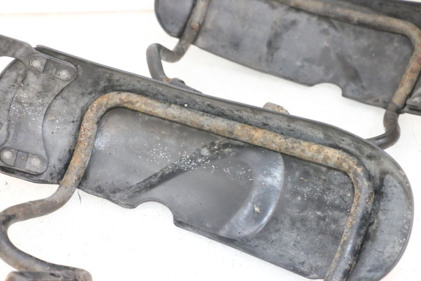 photo de GUARDABARROS DELANTERO PIAGGIO MP3 RL 250 (2007 - 2010) - Primer plano técnico