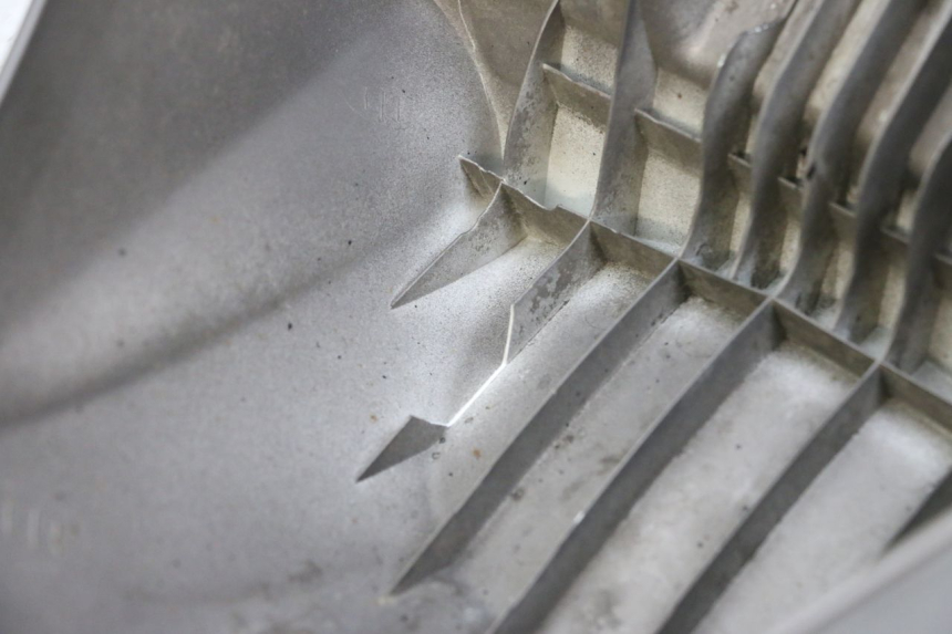 photo de GUARDABARROS DELANTERO YAMAHA NEOS NEO'S 4T 50 (2008 - 2016) - Detalles de los puntos de fijación