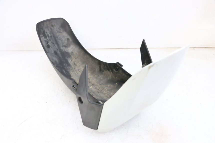 photo de GUARDABARROS DELANTERO YAMAHA X-MAX XMAX 125 (2010 - 2013) - Primer plano técnico