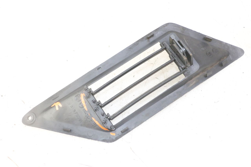 photo de RADIADOR CUBIERTA DERECHA GILERA NEXUS 125 (2009 - 2013)