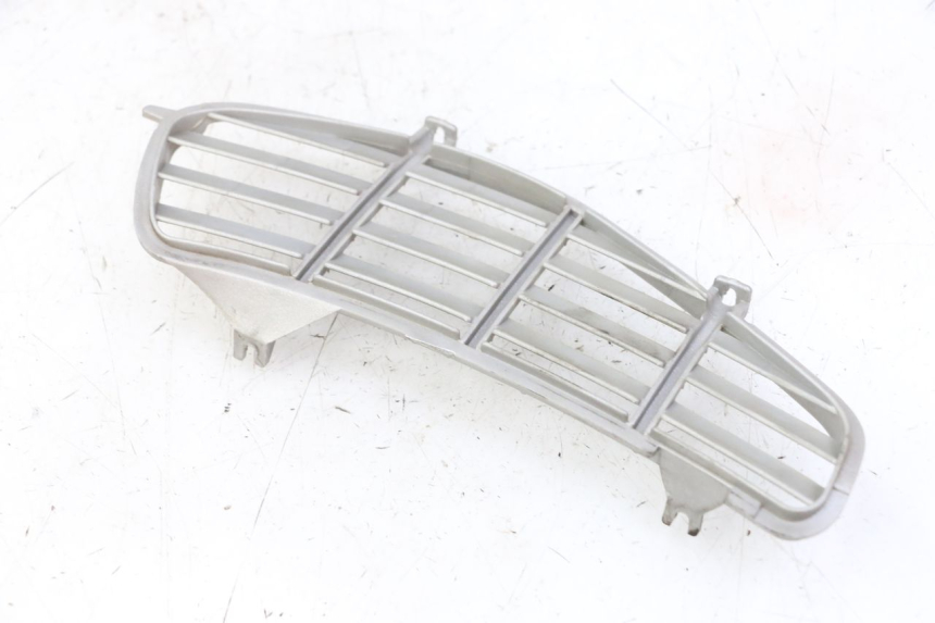 photo de RADIADOR CUBIERTA DERECHA PIAGGIO VESPA GRANTURISMO 200 (2004 - 2005)