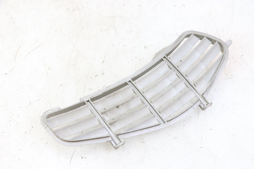 photo de RADIADOR CUBIERTA DERECHA PIAGGIO VESPA GRANTURISMO 200 (2004 - 2005)