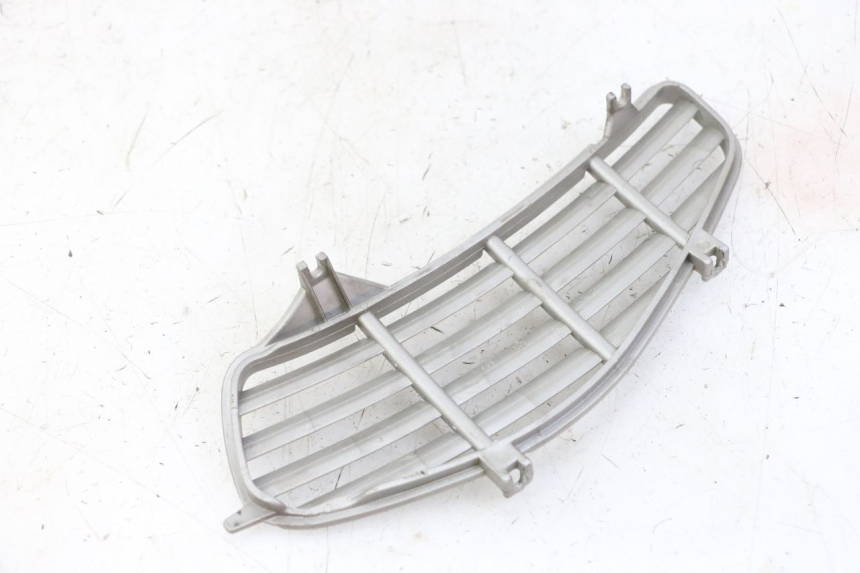 photo de RADIADOR CUBIERTA DERECHA PIAGGIO VESPA GRANTURISMO 200 (2004 - 2005)