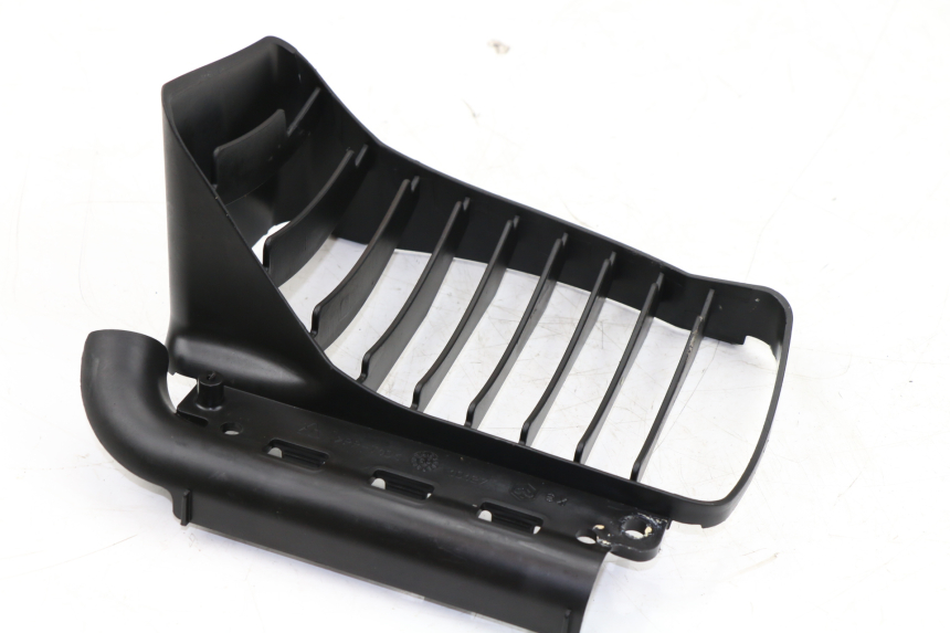 photo de RADIADOR CUBIERTA IZQUIERDA PIAGGIO VESPA GRANTURISMO 125 (2003 - 2007)