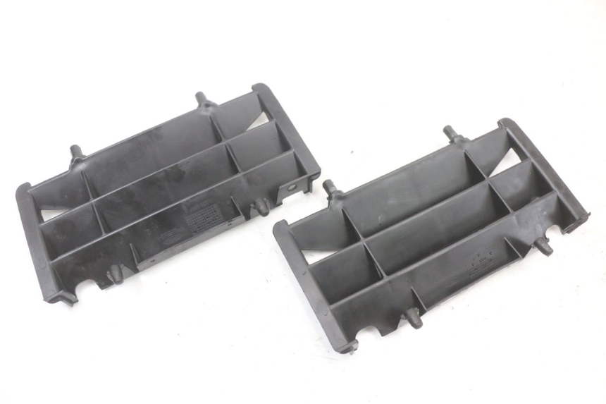 photo de RADIADOR CUBIERTA RIEJU MRT 50 (2018 - 2021)