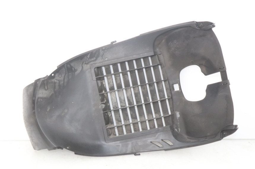 photo de REJILLA DEL RADIADOR PEUGEOT GEOPOLIS 400 (2007 - 2013)