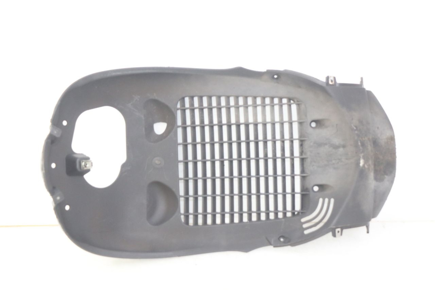 photo de REJILLA DEL RADIADOR PIAGGIO BEVERLY 125 (2010 - 2015)