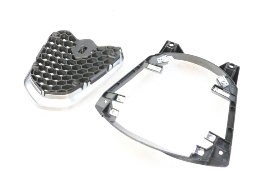 photo de RADIADOR CUBIERTA PIAGGIO MP3 500 (2014 - 2016)