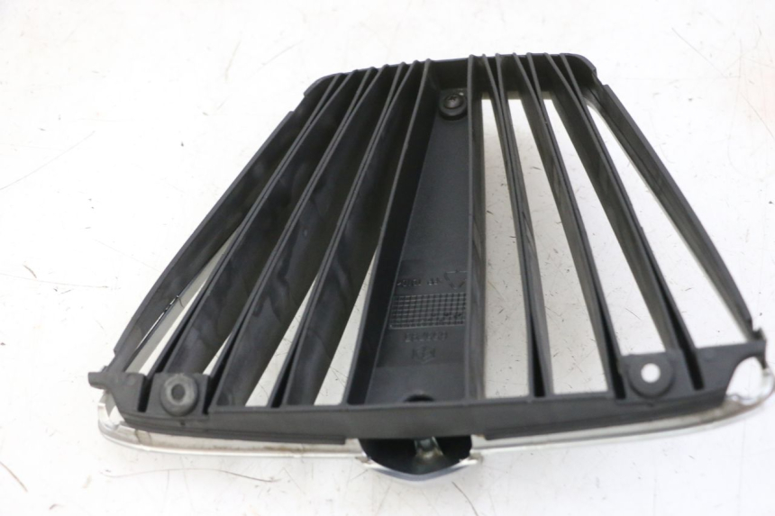 photo de REJILLA DEL RADIADOR PIAGGIO MP3 LT 400 (2007 - 2012)