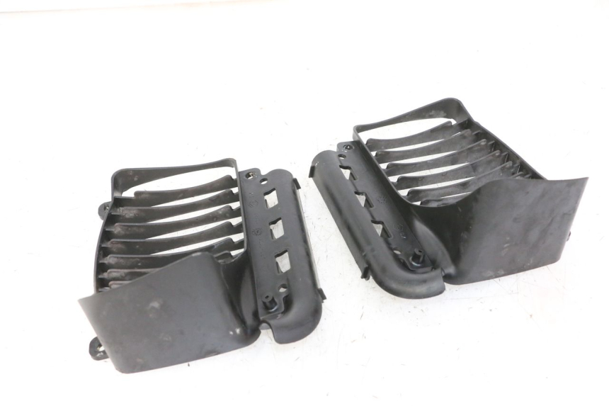 photo de RADIADOR CUBIERTA PIAGGIO VESPA GRANTURISMO 200 (2004 - 2005)