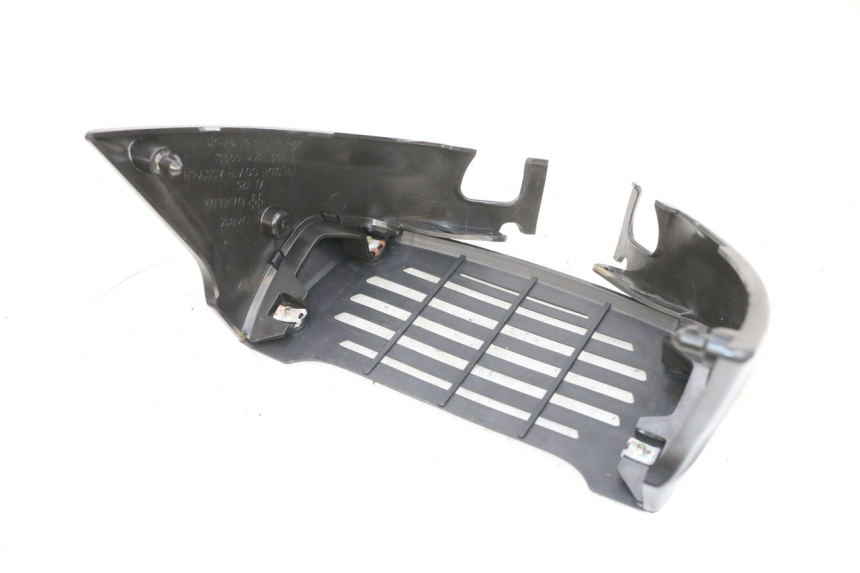 photo de REJILLA DEL RADIADOR DAELIM VJ ROADWIN FI 125 (2008 - 2017) - Zoom estado de uso