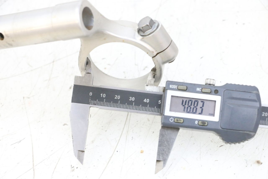 photo de MANILLAR SUZUKI GSXR GSX-R 1000 (2003 - 2004) - Detalle de la pieza