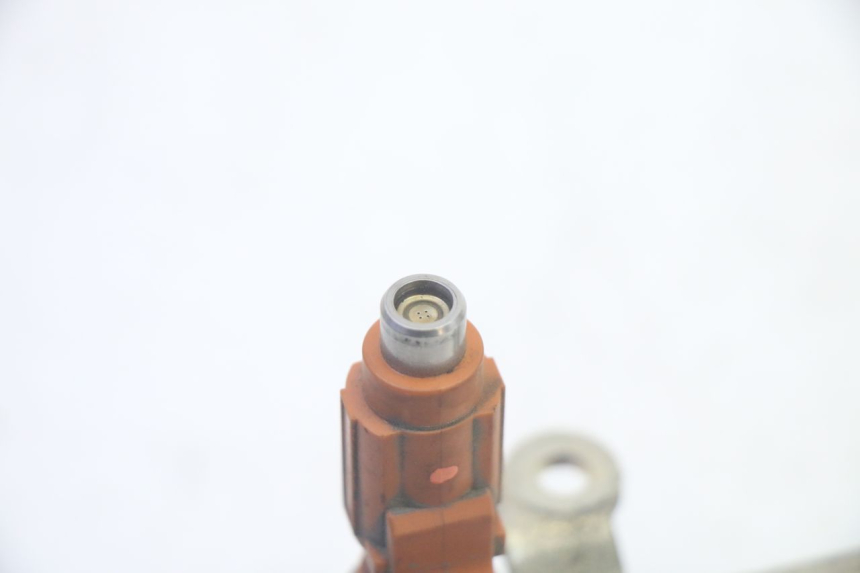 photo de INYECTOR YAMAHA FJR ABS 1300 (2006 - 2012) - Detalles de los puntos de fijación