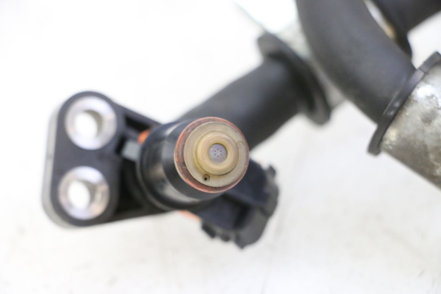 photo de INYECTOR HONDA FES S-WING SWING ABS 125 (2007 - 2015)