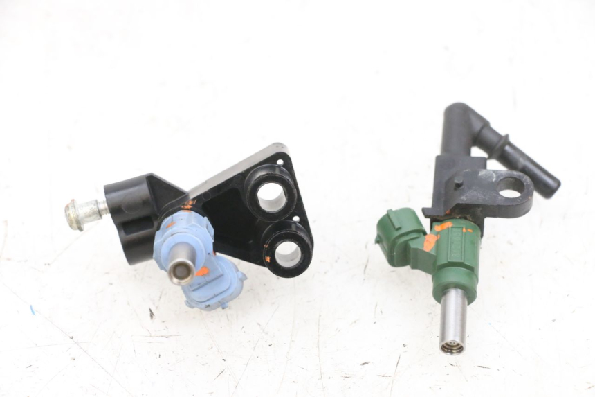 photo de INYECTOR KAWASAKI KXF KX-F 250 (2017 - 2019) - Otra perspectiva