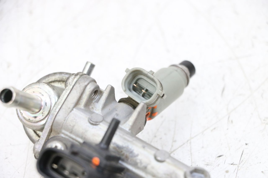 photo de INYECTOR YAMAHA TDM ABS 900 (2002 - 2014) - Otra vista del artículo