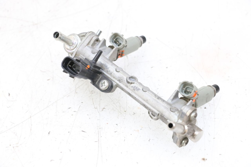 photo de INYECTOR YAMAHA TDM ABS 900 (2002 - 2014) - Primer plano técnico
