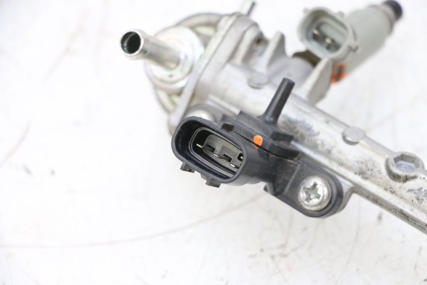 photo de INYECTOR YAMAHA TDM ABS 900 (2002 - 2014) - Marcados y referencias originales
