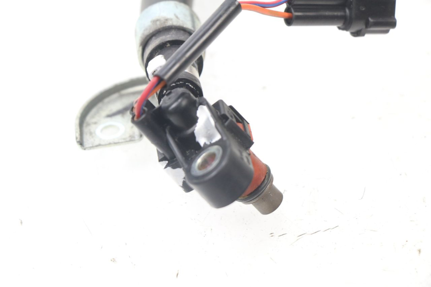 photo de INYECTOR YAMAHA XMAX X-MAX ABS 125 (2014 - 2016) - Estado de la superficie y material