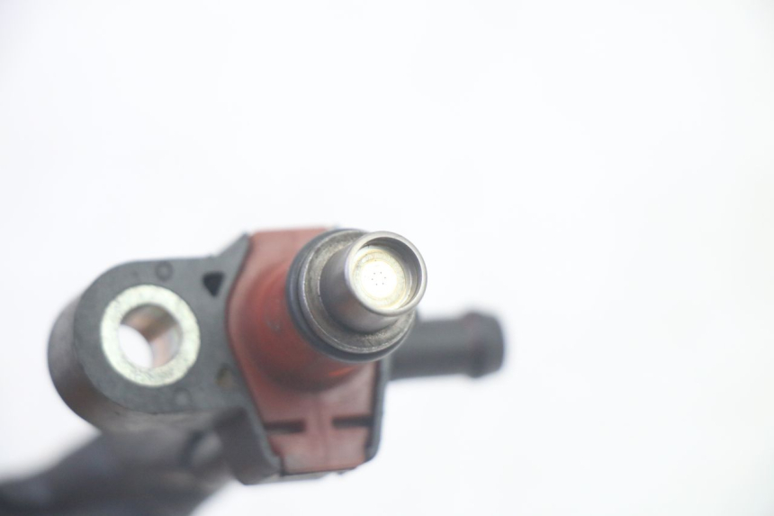 photo de INYECTOR YAMAHA XMAX X-MAX 125 (2006 - 2009) - Otra perspectiva