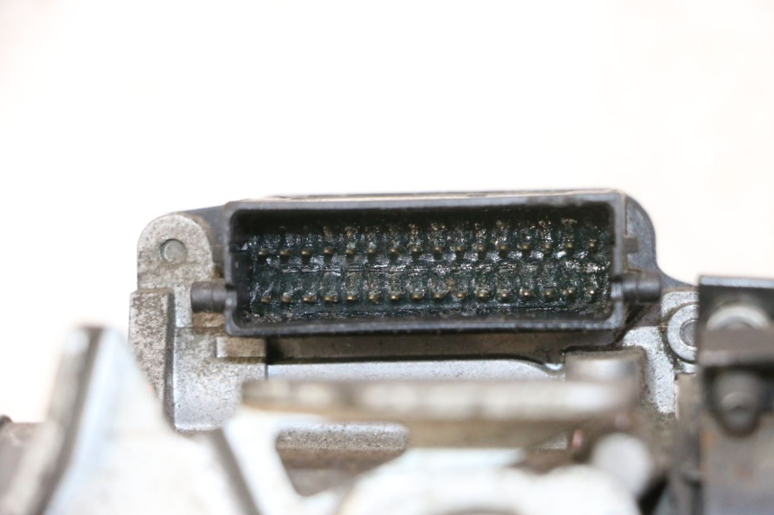 photo de INYECCIÓN HONDA FES S-WING SWING ABS 125 (2007 - 2015)