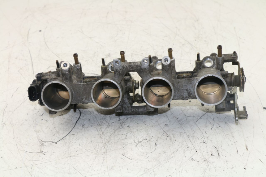 photo de INYECCION YAMAHA FZ6 FAZER 600 (2004 - 2006)