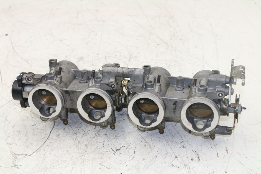photo de INYECCION YAMAHA FZ6 FAZER 600 (2004 - 2006)